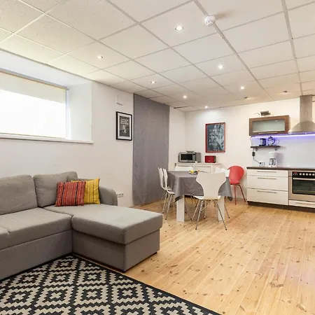 70m2 Golden Apartment